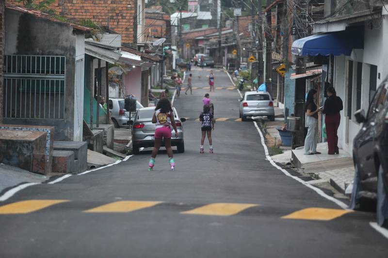 Águas Lindas celebra conclusão de mais sete vias pavimentadas