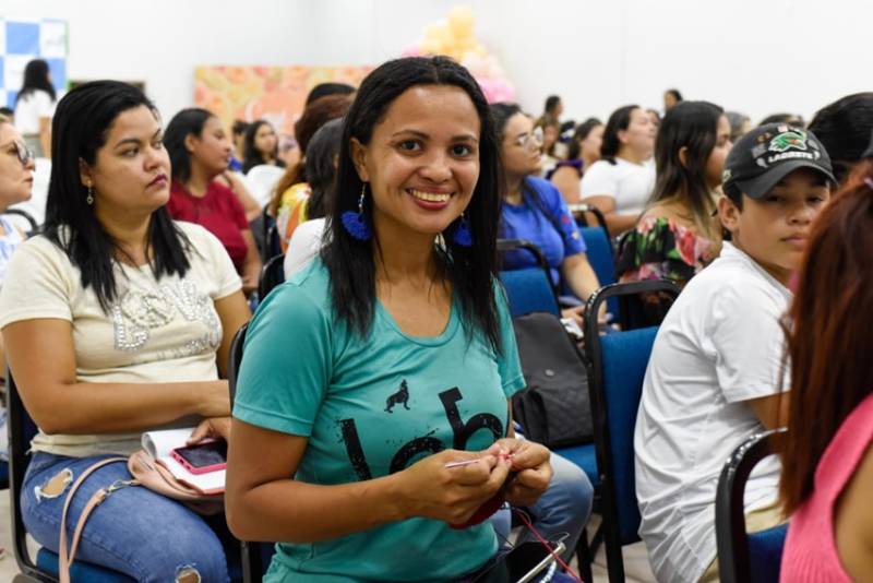 Adriana Brito aproveita a oportunidade de realizar o curso, além da valorização profissional. 