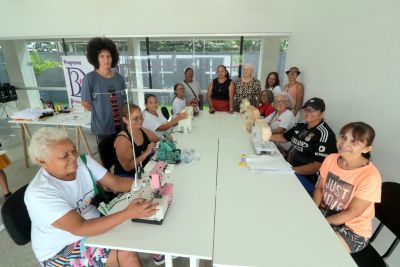 Galeria: Curso de corte e costura no Céu das Artes no conjunto Julia Seffer