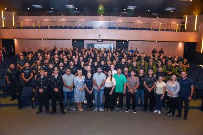 Galeria: Aula Inaugural de capacitação do porte institucional no teatro Municipal