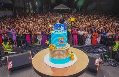 Prefeitura entrega nova praça e oferece noite de shows no segundo dia de festa pelos 81 anos de Ananindeua