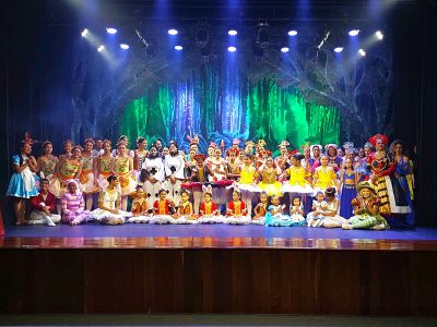 Magia e emoção marcam espetáculo “Alice no País das Maravilhas” no Teatro Municipal de Ananindeua