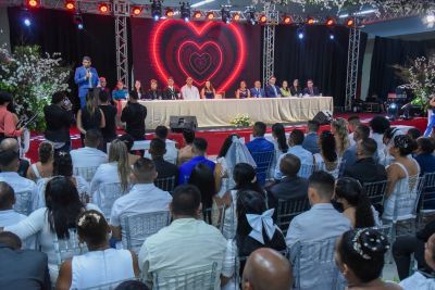 110 casais dizem “sim” no casamento comunitário promovido pela Prefeitura de Ananindeua