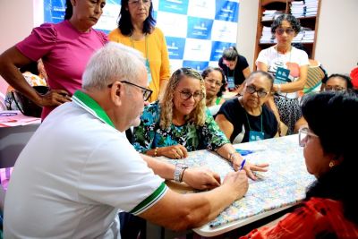 Curso de confecção de bolsas e pintura em tecido une criatividade, aprendizado e geração de renda