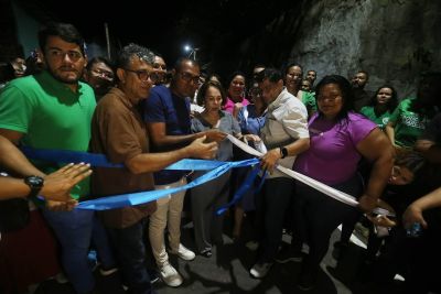Comunidade do Vasquinho comemora ruas pavimentadas no Curuçambá