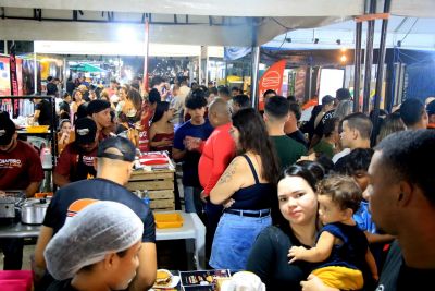 1.º Festival do Hambúrguer reúne milhares de pessoas em dois dias de evento