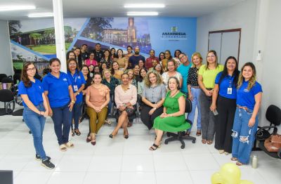Capacitação integra servidores para fortalecer atendimento sobre calendário vacinal em Ananindeua