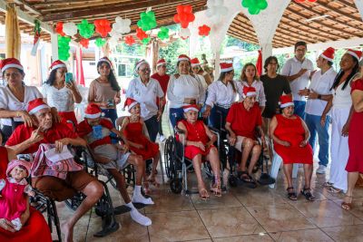 Natal que aquece o coração: SEMCAT celebra data com idosos, crianças e adolescentes do acolhimento institucional