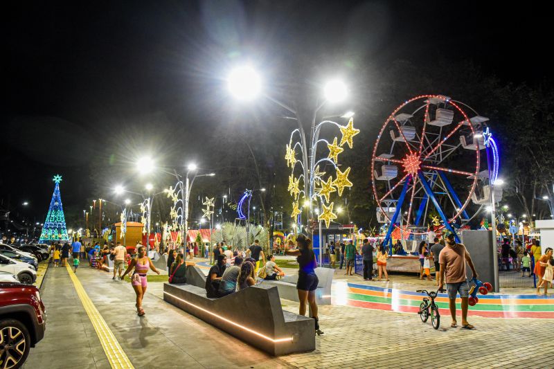 imagens Natalinas do parque do 8 na Cidade Nova Vlll