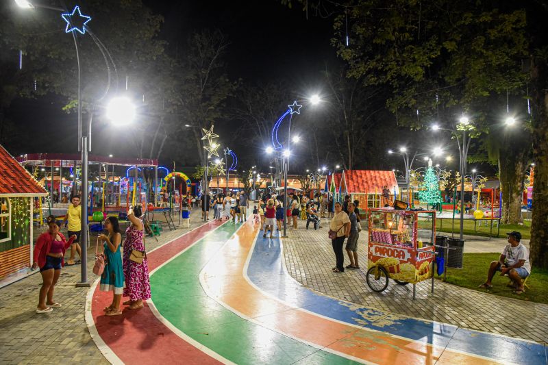 imagens Natalinas do parque do 8 na Cidade Nova Vlll