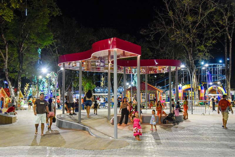 imagens Natalinas do parque do 8 na Cidade Nova Vlll