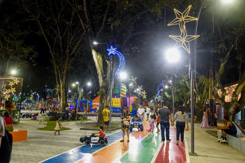 imagens Natalinas do parque do 8 na Cidade Nova Vlll