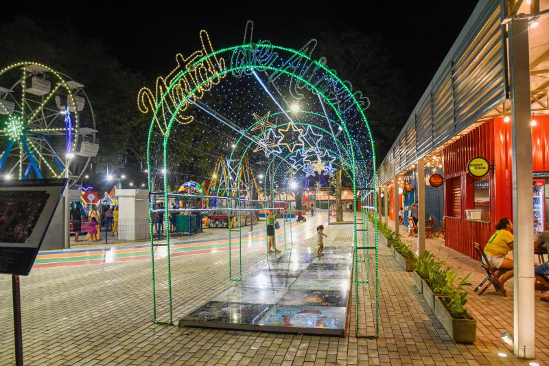 imagens Natalinas do parque do 8 na Cidade Nova Vlll