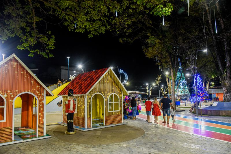 imagens Natalinas do parque do 8 na Cidade Nova Vlll