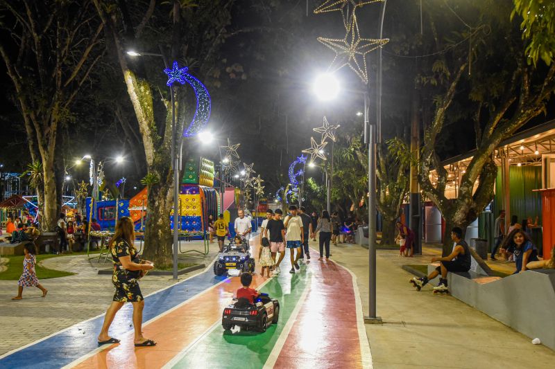 imagens Natalinas do parque do 8 na Cidade Nova Vlll