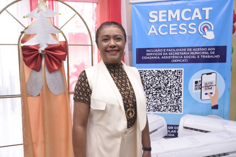 Entrega de centrais de refrigeração pela SEMCAT