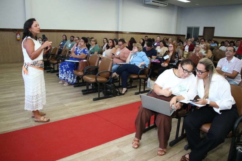 Certificação de Gestores da Educação no auditório da SEMED