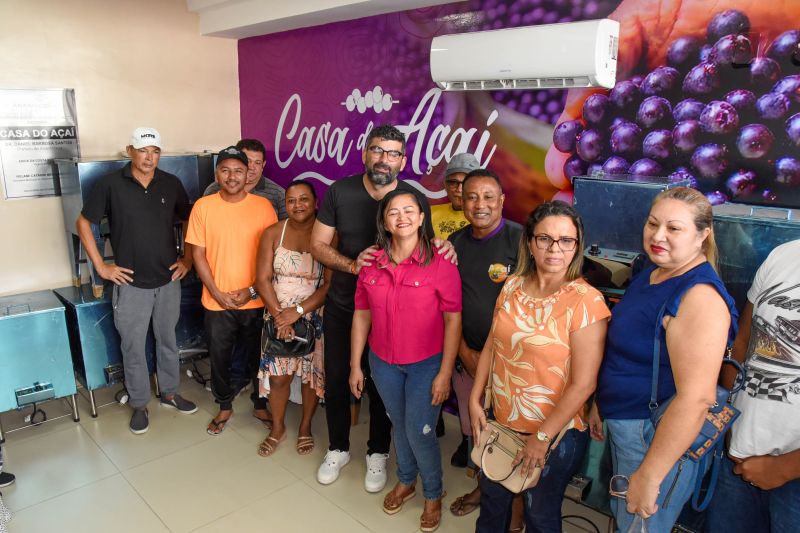 Entrega de branqueamento de açaí na Casa do Açaí