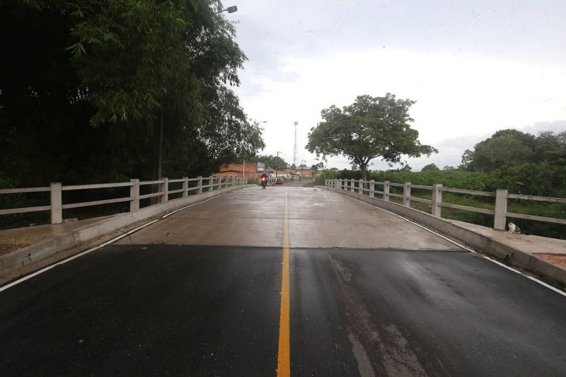 Inauguração da nova ponte da passagem Santa Clara no bairro 40 Horas