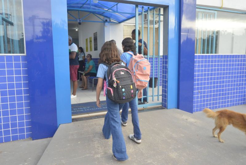 Volta às aulas na EMEF Maria Estelita Barbosa