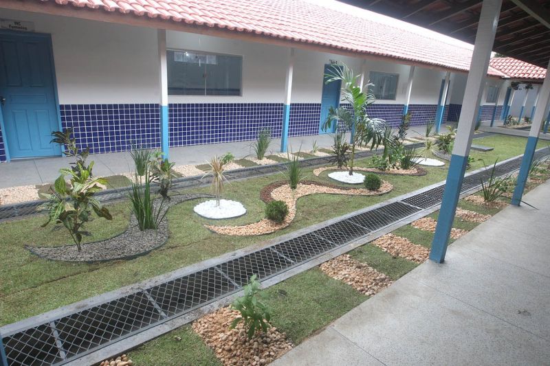 Escola Municipal São Paulo toda reformada no bairro Jaderlândia