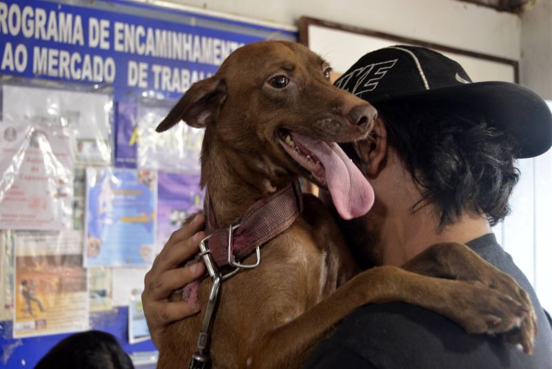 Castramóvel na passagem Iracema, no centro comunitário Cresce Una