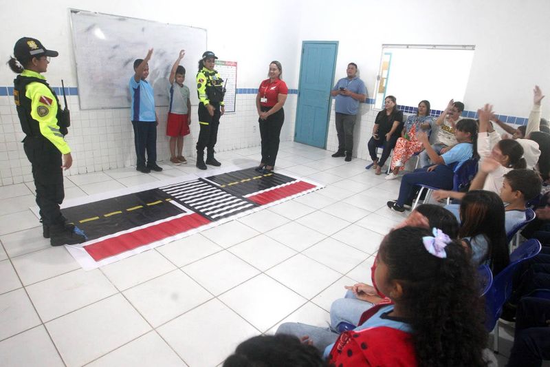 Vai á escola, na escola São Judas Tadeu bairro Águas Lindas