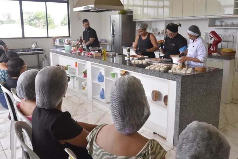 Doces Que Encantam na FAAM