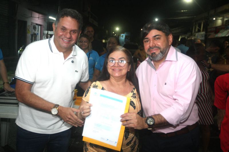 Entrega de títulos de propriedade na comunidade Nova Esperança