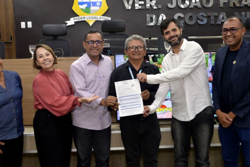 Entrega de CAF+ na câmara municipal de Ananindeua