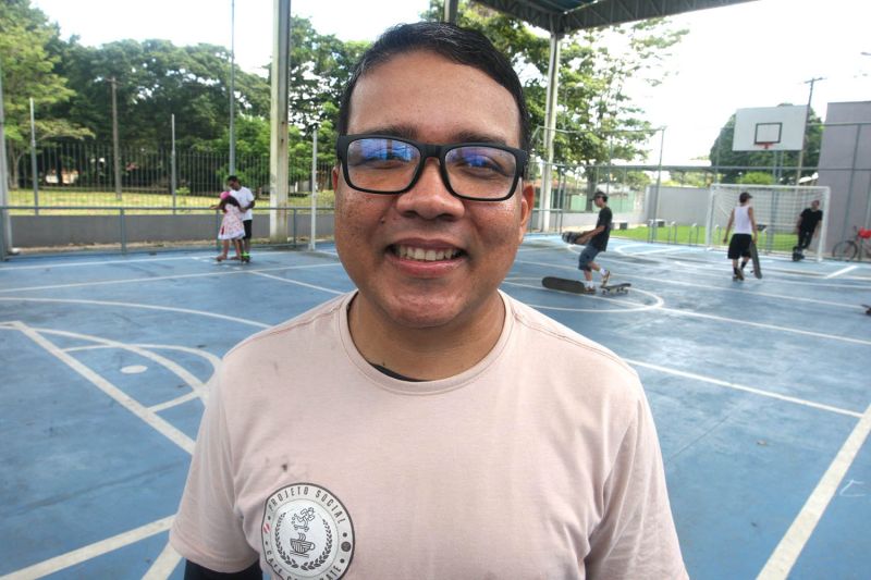 Café com skate no Céu das Artes