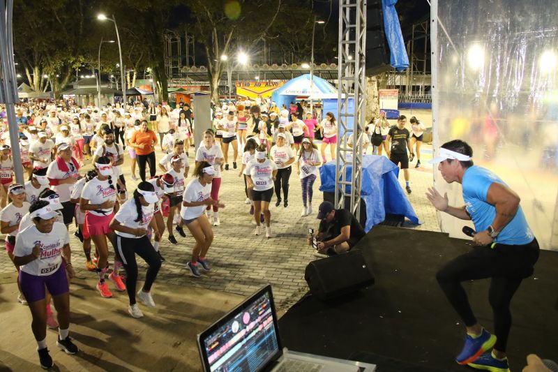 Corrida da Mulher Basta ao Feminicídio