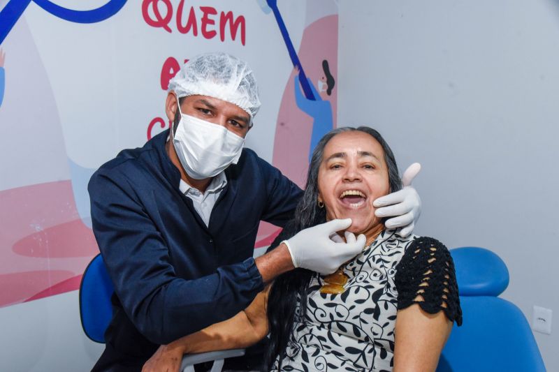 Serviços e entrega de Prótese no CEO