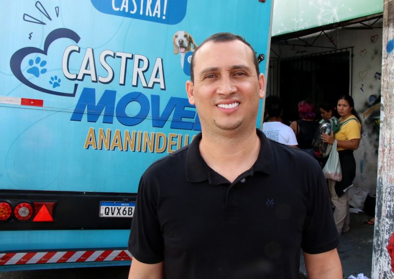 Castramóvel no espaço cidadão no Guajará l