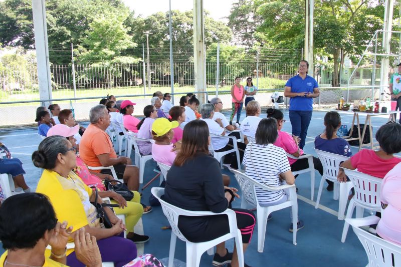 Entrega de mudas e oficina de percepção ambiental no CRAS Estrela