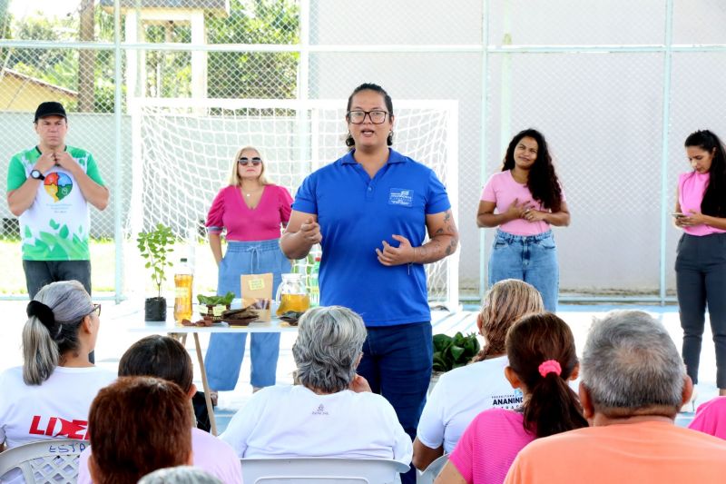 Entrega de mudas e oficina de percepção ambiental no CRAS Estrela