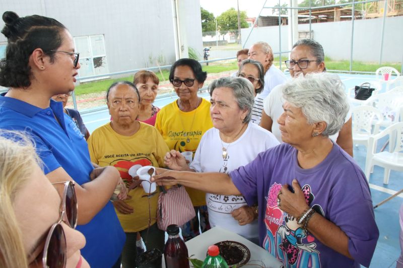 Entrega de mudas e oficina de percepção ambiental no CRAS Estrela
