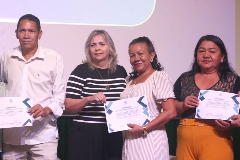 Off EGPA no teatro municipal