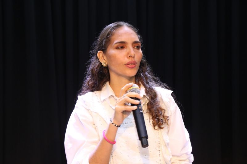 Entrega de certificado do curso profissionalizante no CRAS Estrela