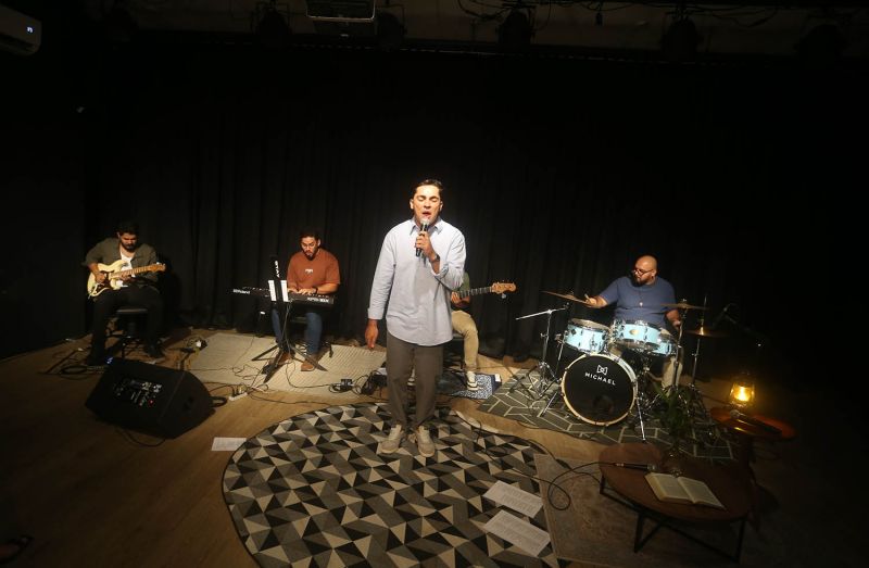 Show musical travessia com Jõnatas Pereira no Céu das Artes