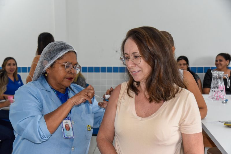 Encerramento da campanha de vacinação na EMEF João Paulo Il na Cidade Nova