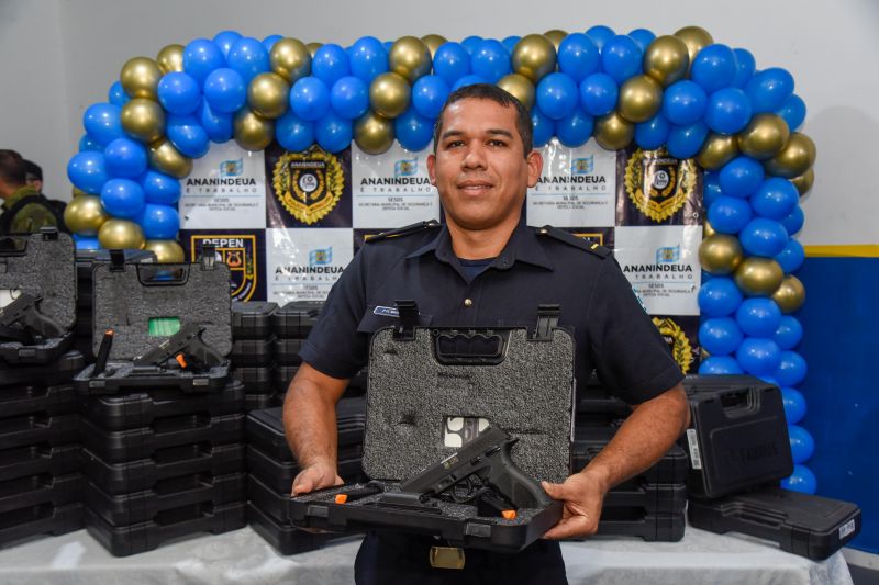 Cerimônia de entrega de armamentos aos Policias Municipais de Ananindeua