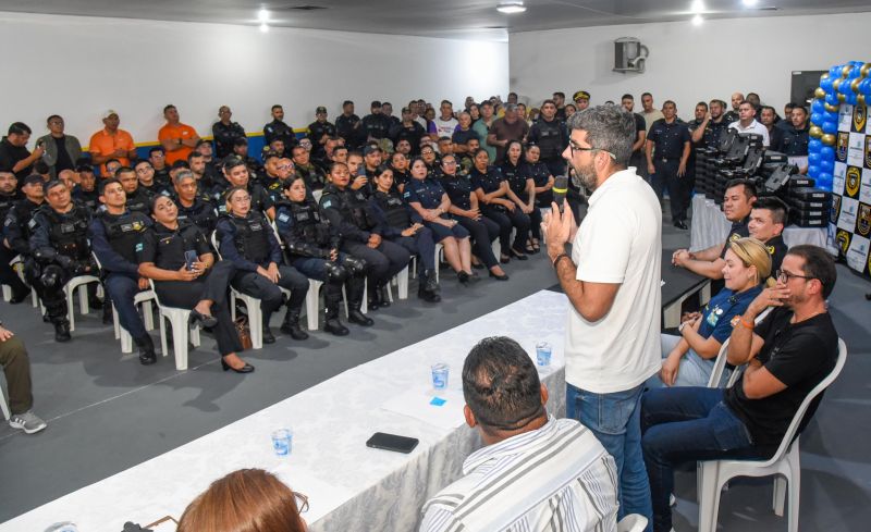 Cerimônia de entrega de armamentos aos Policias Municipais de Ananindeua