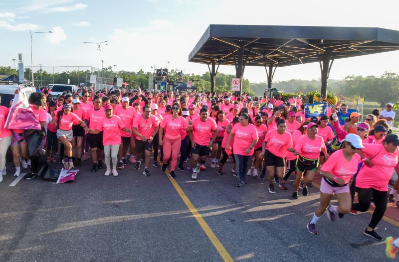 ll Corrida das Mulheres com usuários dos CRAS na Orla de Ananindeua