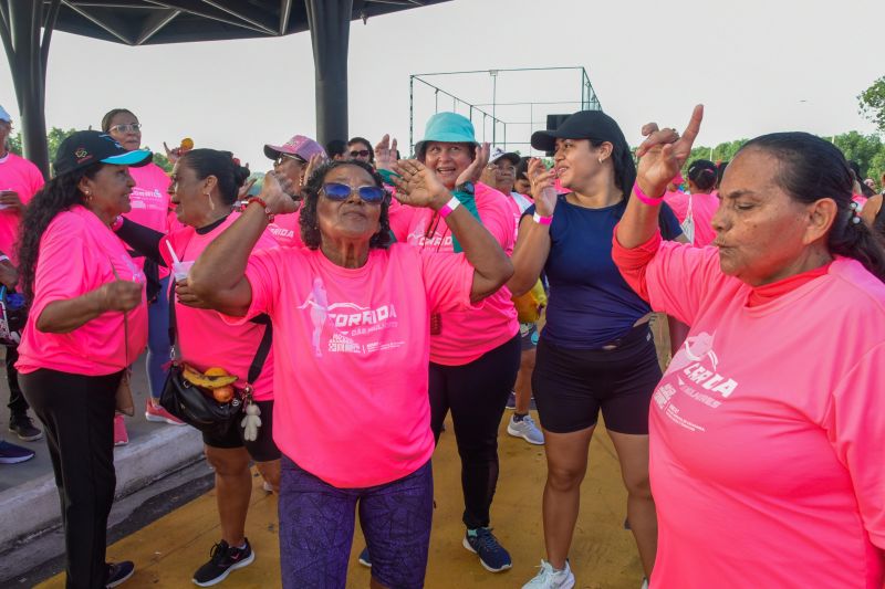 ll Corrida das Mulheres com usuários dos CRAS na Orla de Ananindeua