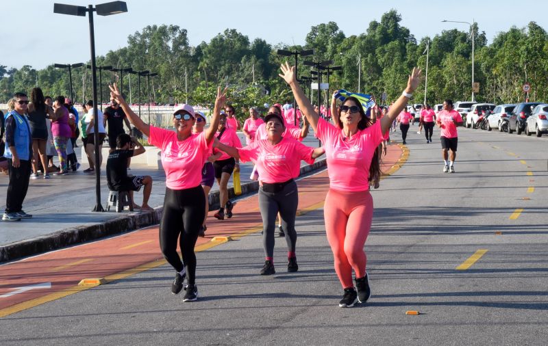 ll Corrida das Mulheres com usuários dos CRAS na Orla de Ananindeua