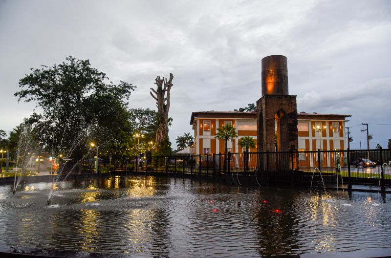 Certificação do curso, Cortejo Circense e Espetáculo Vira Peixe no teatro municipal