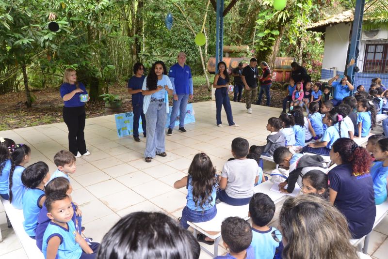 Projeto Águas de Março na Eco-escola municipal Ana Maria da Silva Souza no Icuí Guajará