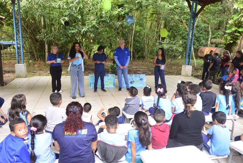 Projeto Águas de Março na Eco-escola municipal Ana Maria da Silva Souza no Icuí Guajará