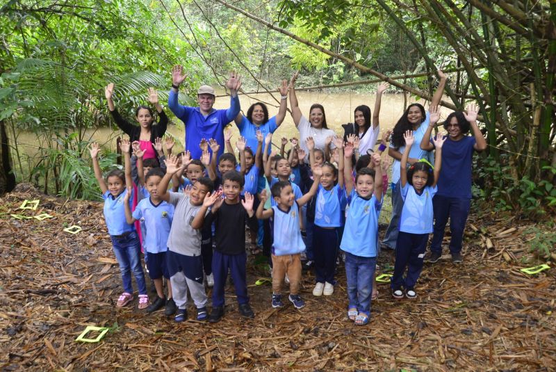 Projeto Águas de Março na Eco-escola municipal Ana Maria da Silva Souza no Icuí Guajará